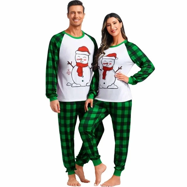 Cute Matching Christmas Pajamas For Couples - Image 4