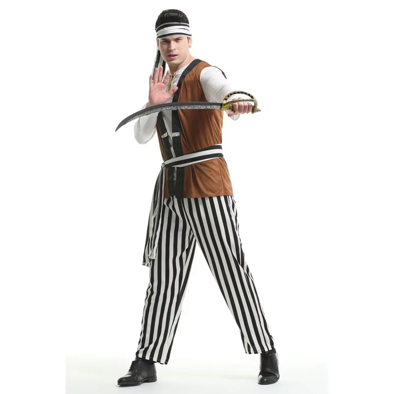 Pirate Couple Halloween Costumes - Image 6